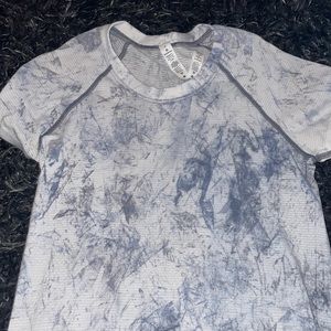 Lululemon shirt